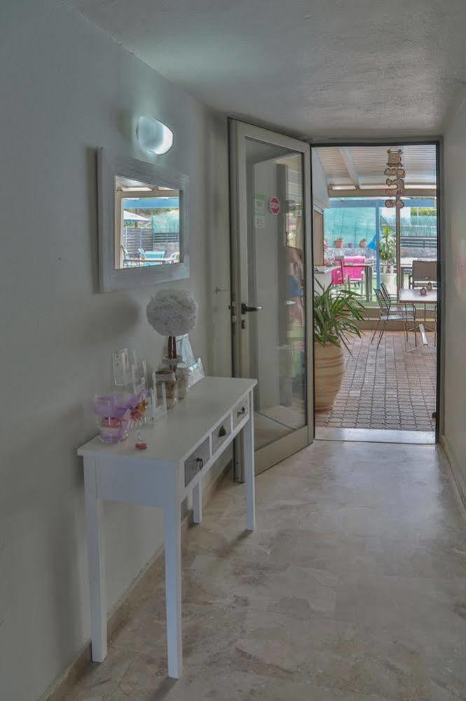 Attalos Apartments Agia Pelagia  Exterior foto